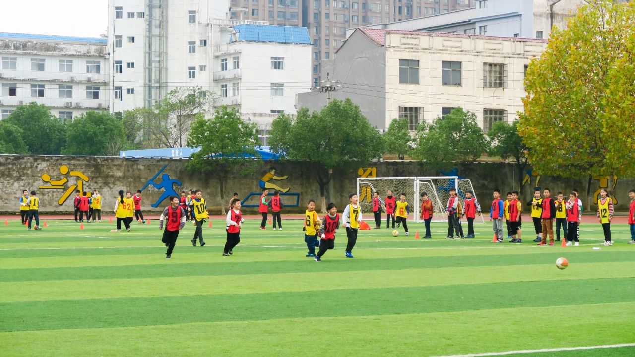 孙继海嗨球少年U13中青赛1比9惨败一年四五十场比赛是根源?(图1)